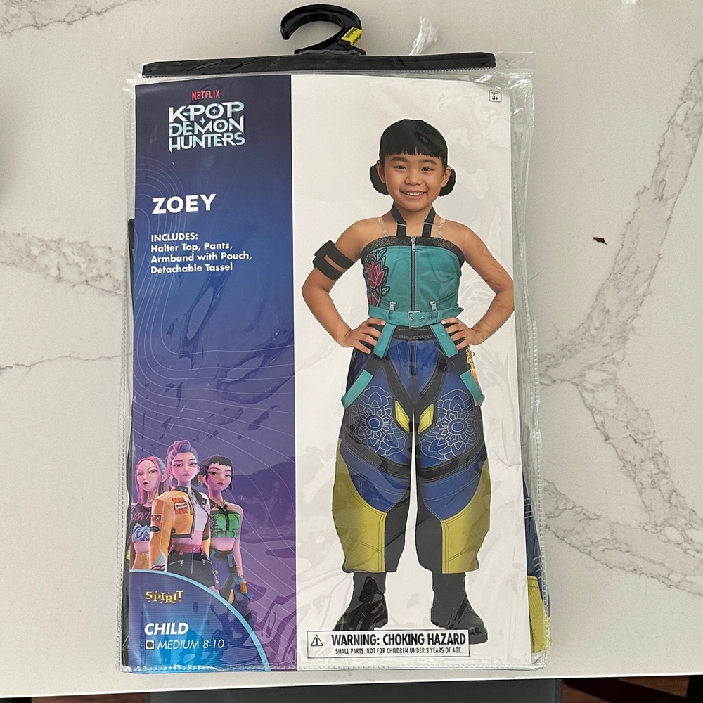 New in Bag - K Pop Demon Hunters Zoey costume, medium 8/10